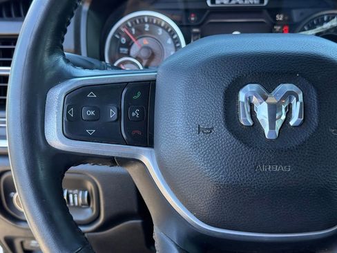 Used 2019 RAM 1500 Big Horn AWD/4WD image 16