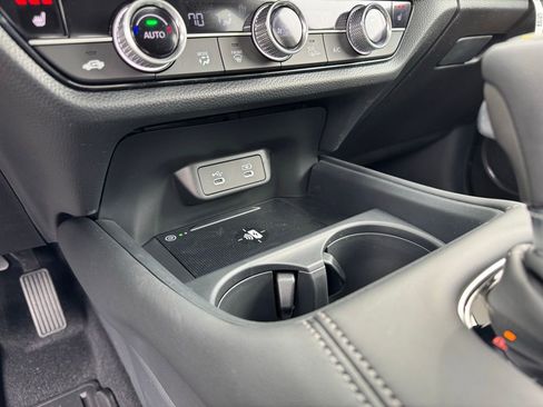 New 2026 Honda HR-V EX-L image 17