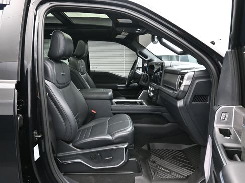 Used 2025 Ford F350 Platinum image 12