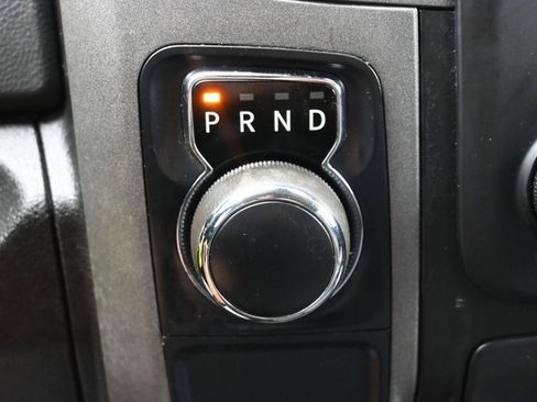 Used 2019 RAM 1500 Tradesman w/ Chrome Appearance Group RWD image 46