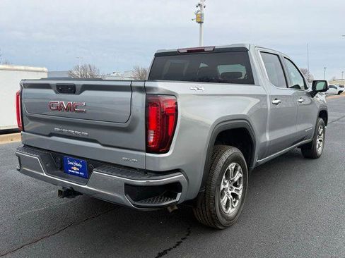 Used 2025 GMC Sierra 1500 SLT image 11
