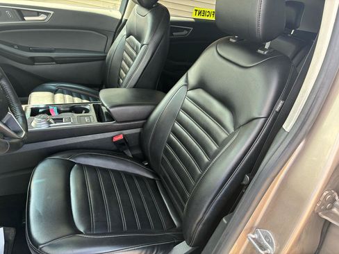 Used 2020 Ford Edge SEL w/ Cargo Accessory Package FWD image 9