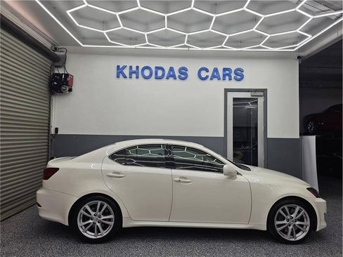 Used 2006 Lexus IS 350 RWD image 5