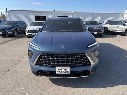 New 2026 Buick Enclave Avenir image 9