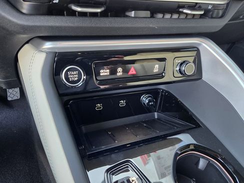 New 2025 Audi Q5 Premium Plus image 23