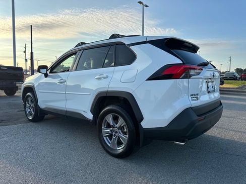 Used 2023 Toyota RAV4 XLE w/ Convenience Package AWD/4WD image 4