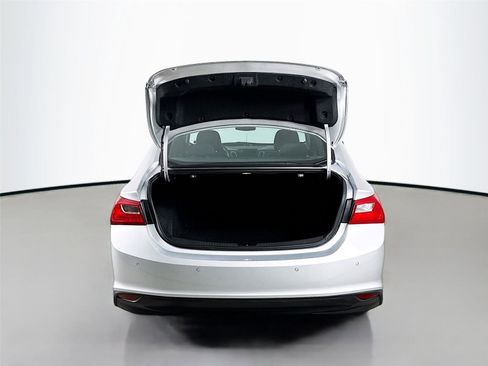 Used 2021 Chevrolet Malibu LS image 23