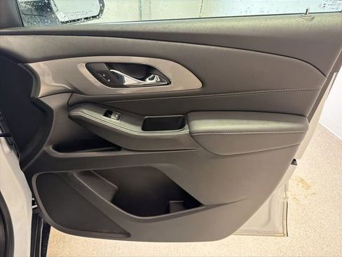 Certified 2023 Chevrolet Traverse LT image 13