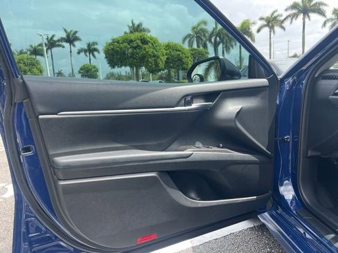 Used 2023 Toyota Camry SE FWD image 16