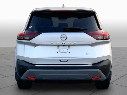 Used 2022 Nissan Rogue SV FWD image 5