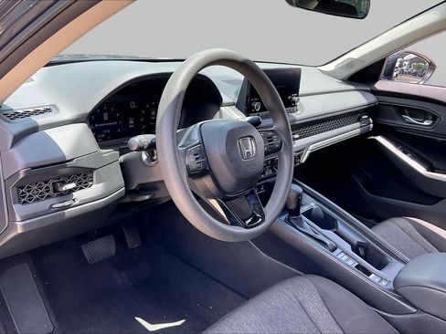 Used 2023 Honda Accord EX image 16