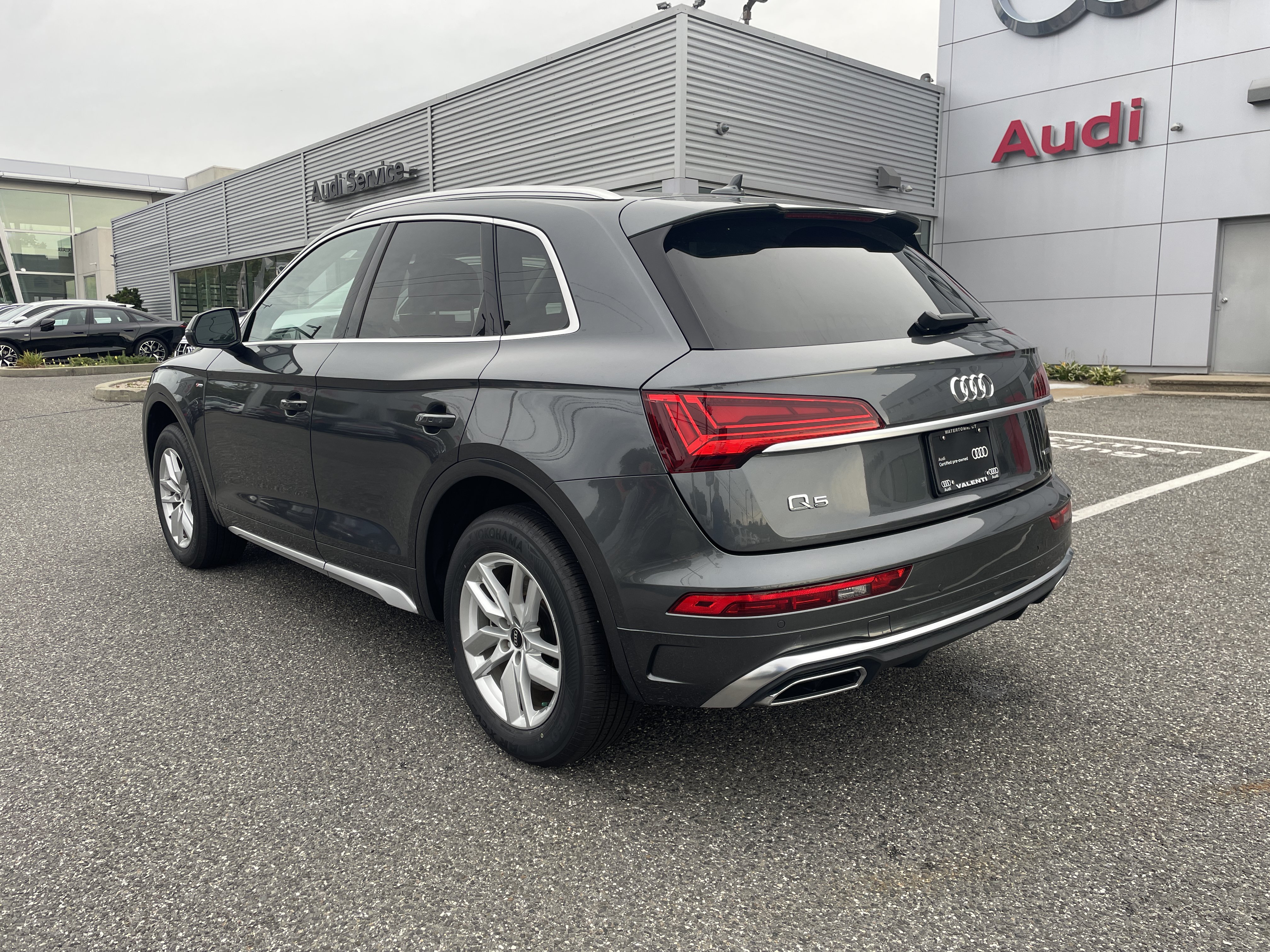Certified 2023 Audi Q5 2.0T Premium w/ Convenience Package AWD/4WD image 6