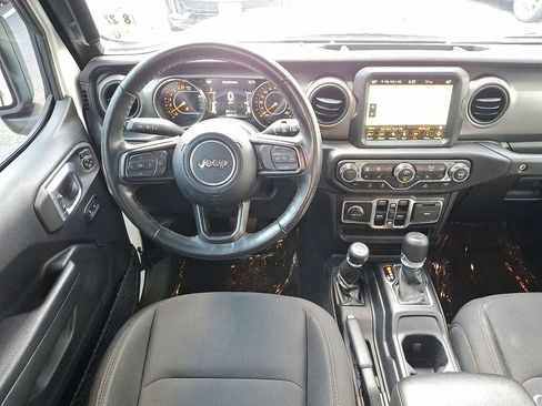 Used 2022 Jeep Wrangler Unlimited Sport AWD/4WD image 12