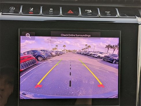 Certified 2025 Jeep Grand Cherokee Laredo image 23