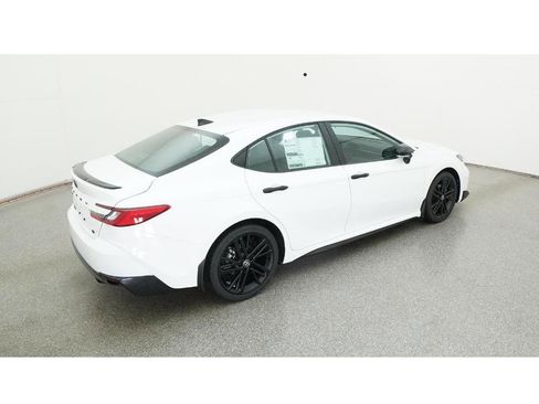 New 2026 Toyota Camry Hybrid image 9