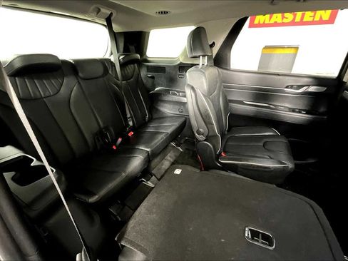 Used 2023 Hyundai Palisade Limited image 18