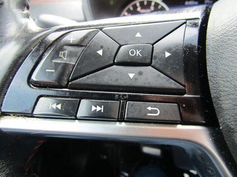 Used 2019 Nissan Altima 2.5 SR FWD image 28