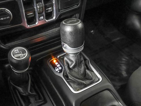 Used 2021 Jeep Wrangler Unlimited Sport image 34