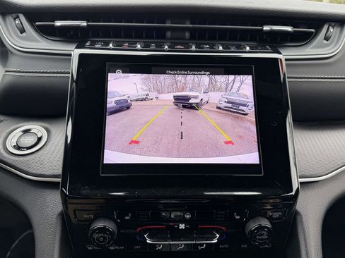 Used 2023 Jeep Grand Cherokee L Laredo AWD/4WD image 31