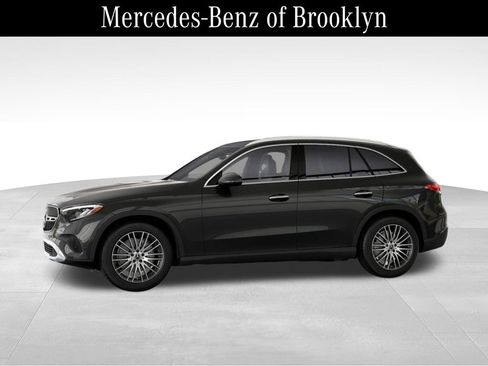 Certified 2025 Mercedes-Benz GLC 300 4MATIC image 36