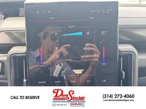 New 2026 GMC Yukon XL AT4 AWD/4WD image 19