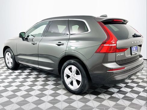 Used 2022 Volvo XC60 B5 Momentum AWD/4WD image 8