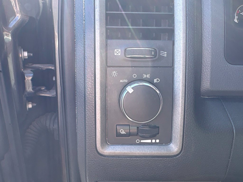 Used 2017 RAM 2500 Tradesman w/ Chrome Appearance Group AWD/4WD image 15