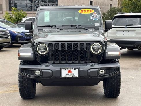Used 2022 Jeep Gladiator Willys image 8