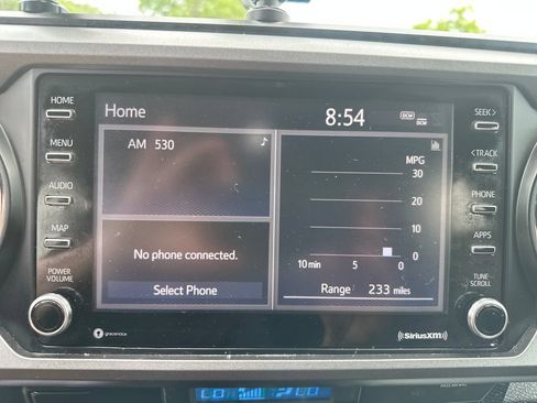 Used 2021 Toyota Tacoma TRD Off-Road w/ Technology Package AWD/4WD image 18
