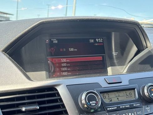 Used 2016 Honda Odyssey SE image 18