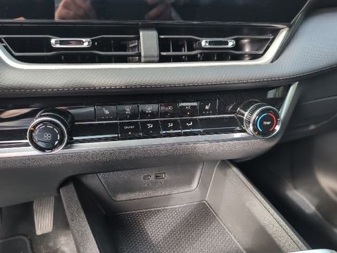 Used 2026 Chevrolet Equinox LT image 20