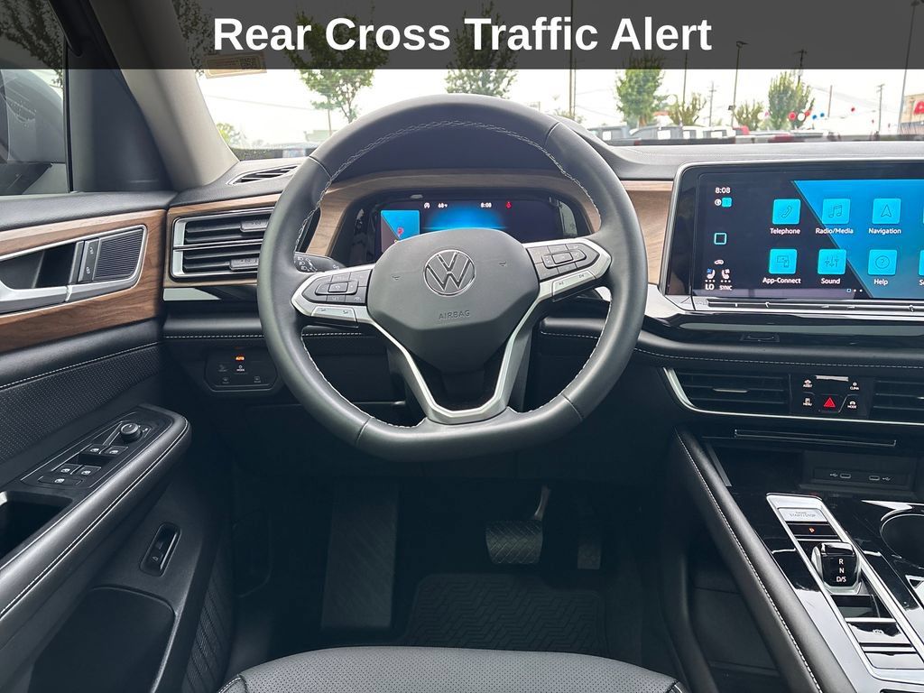 Used 2024 Volkswagen Atlas SE FWD image 18