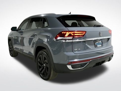 Used 2022 Volkswagen Atlas Cross Sport SE w/ Panoramic Sunroof Package image 7