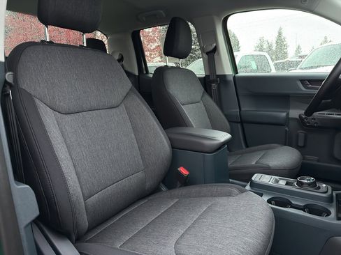 New 2025 Ford Maverick XLT w/ XLT Luxury Package image 32