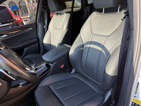 Used 2019 BMW X3 xDrive30i w/ Convenience Package AWD/4WD image 6
