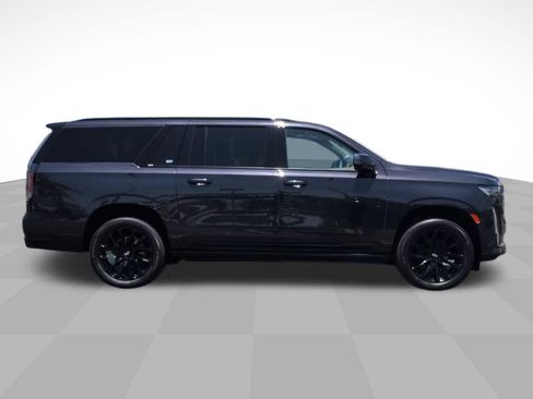 Certified 2024 Cadillac Escalade ESV Sport Platinum w/ LPO, ONYX Package AWD/4WD image 4
