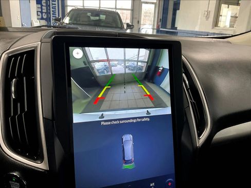 Used 2023 Ford Edge SEL AWD/4WD image 19