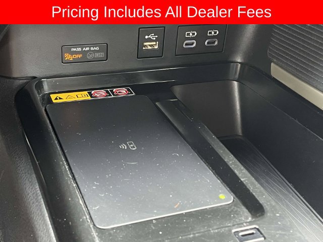 Used 2025 Toyota Camry SE FWD image 29