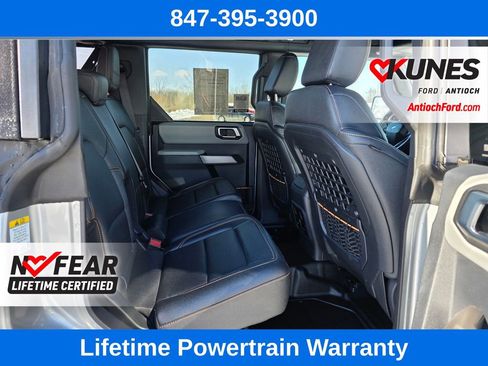 Used 2023 Ford Bronco Badlands w/ Sasquatch Package image 26