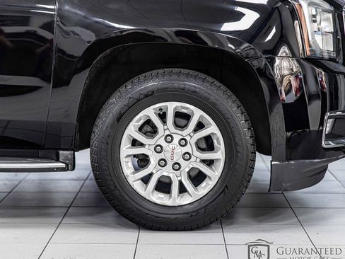 Used 2017 GMC Yukon SLT image 11