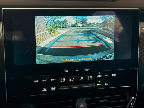Used 2023 Toyota bZ4X FWD image 25