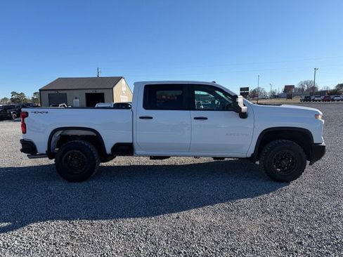 Used 2024 Chevrolet Silverado 3500 W/T w/ WT Convenience Package image 5