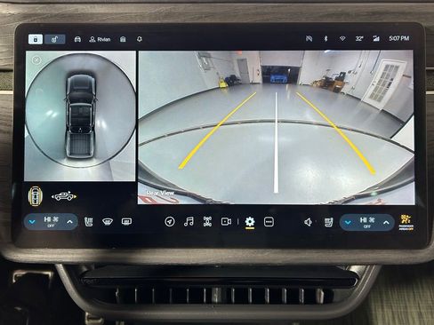 Used 2023 Rivian R1T Adventure image 21