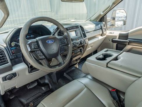 Used 2020 Ford F250 XL w/ Power Equipment Group image 23