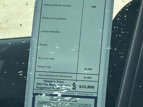 New 2025 Nissan Kicks Play S image 10