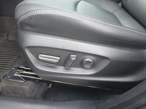 Used 2024 Toyota Corolla Cross XLE w/ Convenience Package AWD/4WD image 16