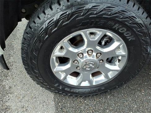 Used 2024 RAM 2500 Laramie image 10