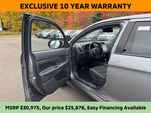 New 2025 Mitsubishi Outlander Sport SE image 7