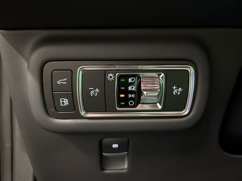 New 2026 Lincoln Nautilus Premier image 26