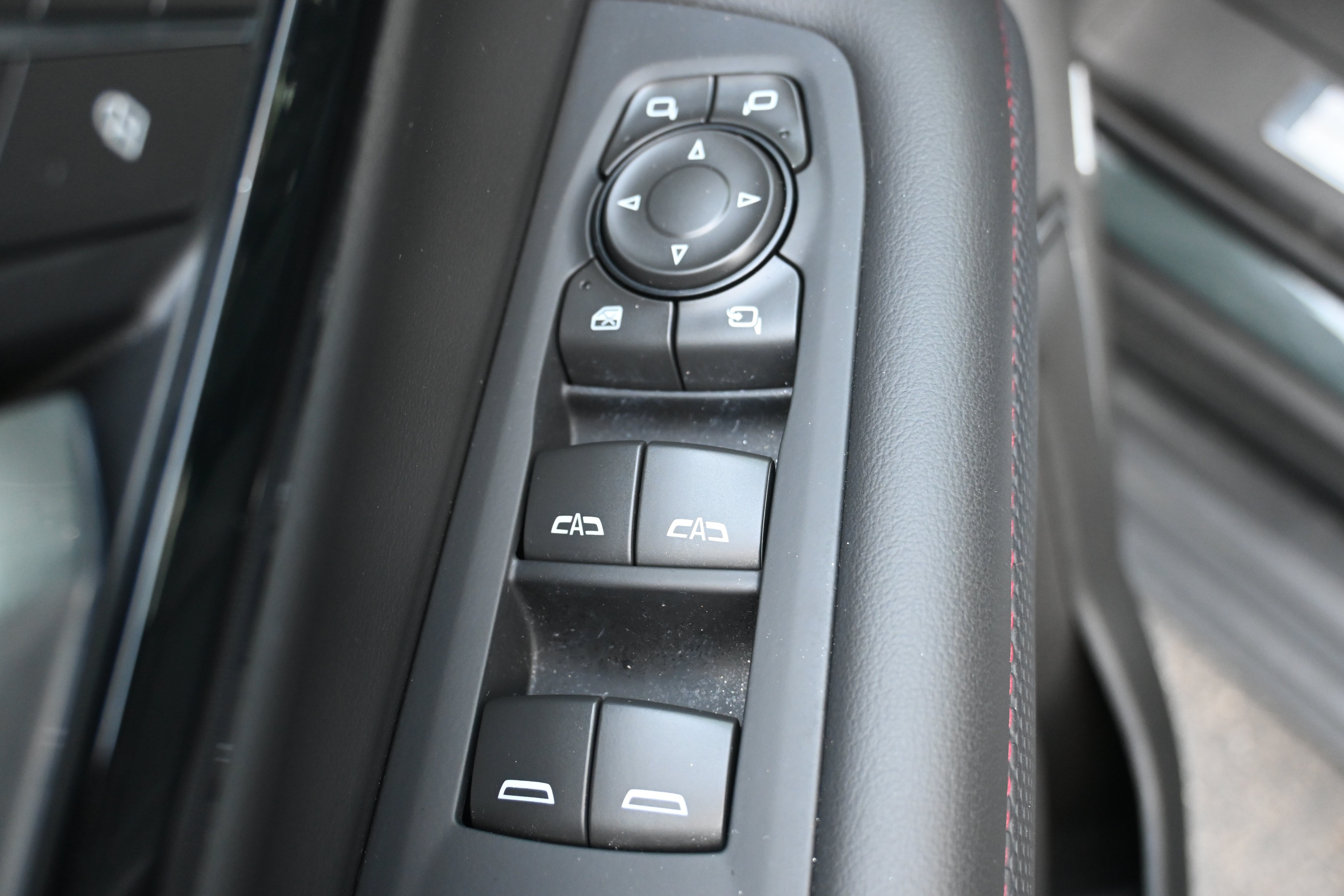 Used 2025 Chevrolet Tahoe RST w/ Comfort Package AWD/4WD image 15